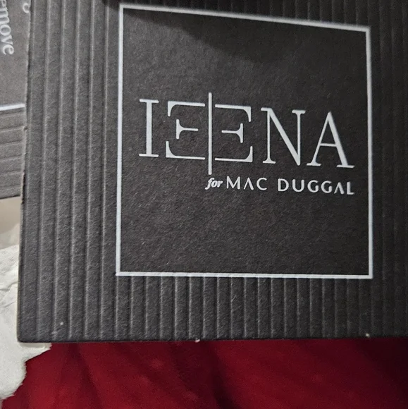 NWT Mac Dugggal Tiered One-Shoulder Gown size 6 - Picture 11 of 12